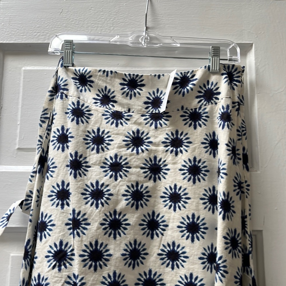 Maxi Loft skirt, tags on